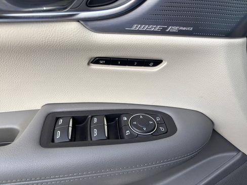 Used 2024 Cadillac XT6 Premium Luxury w/ Technology Package image 14