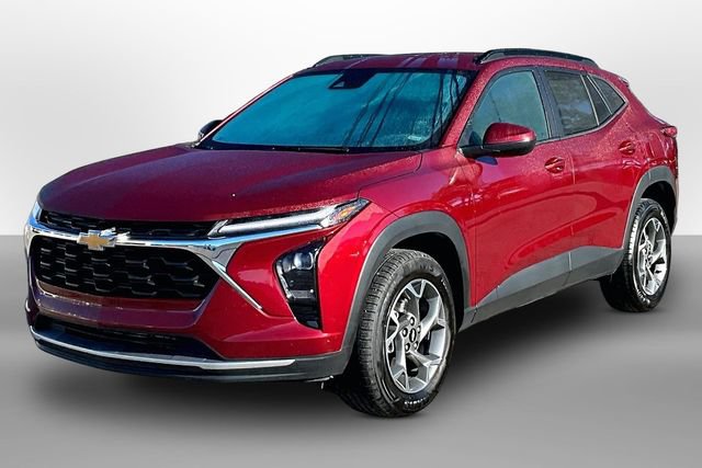Used 2025 Chevrolet Trax LT FWD image 3