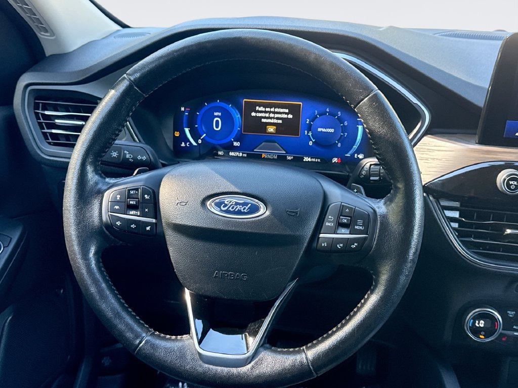 Used 2020 Ford Escape Titanium AWD/4WD image 11
