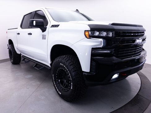 Used 2020 Chevrolet Silverado 1500 LT Trail Boss AWD/4WD image 14