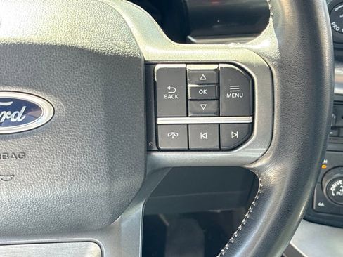 Used 2022 Ford F150 Lariat w/ Trailer Tow Package image 21