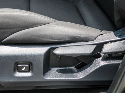 Used 2025 Toyota Tacoma SR RWD image 22