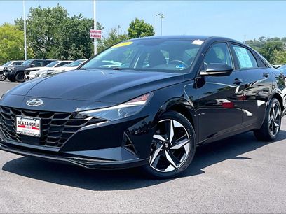 Used 2023 Hyundai Elantra SEL w/ Convenience Package