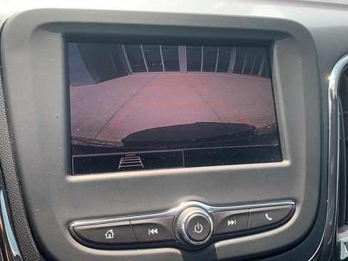 Used 2022 Chevrolet Equinox RS w/ LPO, Floor Liner Package AWD/4WD image 17