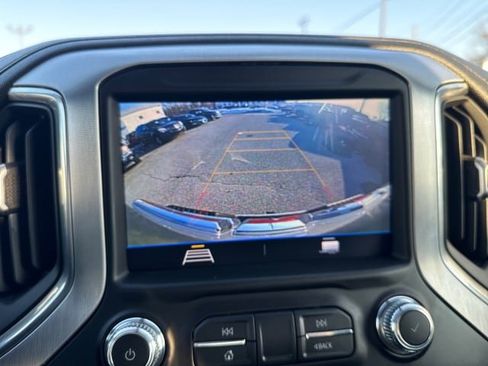 Used 2022 GMC Sierra 2500 SLE w/ SLE Convenience Package image 20