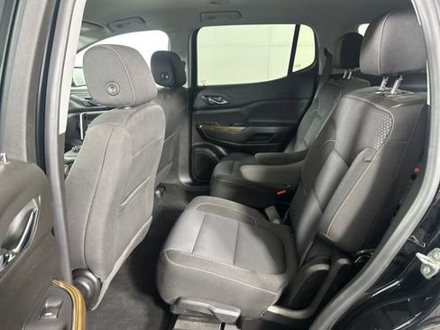 Used 2021 GMC Acadia SLE image 26