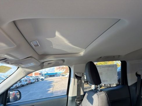 New 2025 Ford Maverick XLT w/ XLT Luxury Package image 11