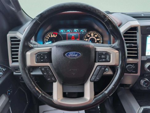 Used 2018 Ford F150 Platinum w/ Equipment Group 701A Luxury RWD image 24