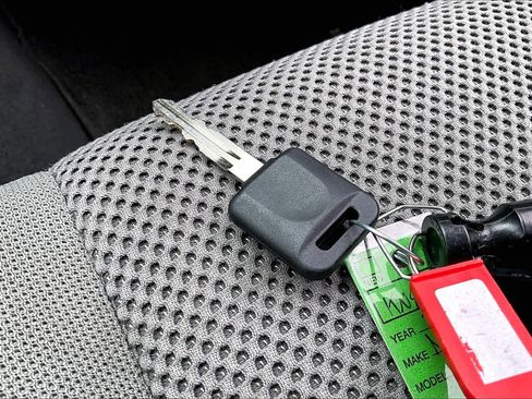 Used 2019 Nissan Frontier SV image 15