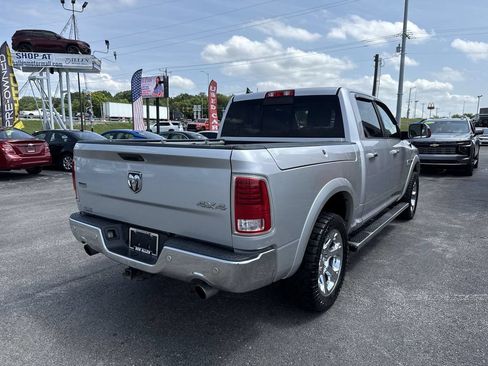 Used 2017 RAM 1500 Laramie w/ Convenience Group AWD/4WD image 5