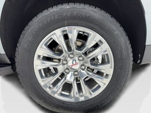 Used 2025 GMC Yukon Denali image 55
