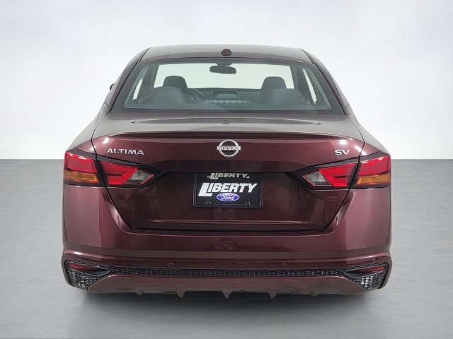 Used 2024 Nissan Altima 2.5 SV FWD image 4