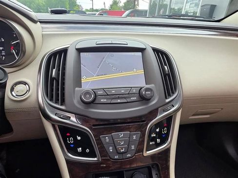 Used 2014 Buick LaCrosse Premium FWD image 17