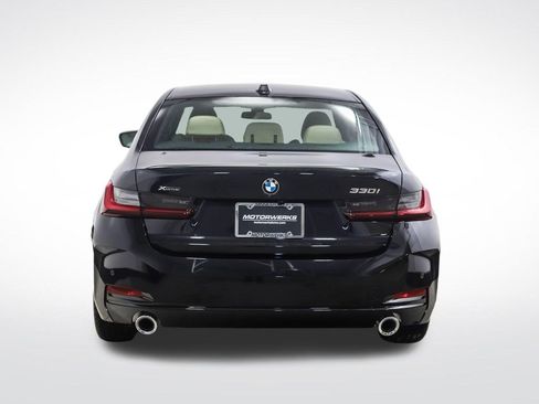 New 2026 BMW 330i xDrive Sedan w/ Premium Package AWD/4WD image 4