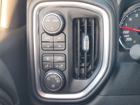 Used 2020 Chevrolet Silverado 1500 RST w/ Texas Edition AWD/4WD image 23