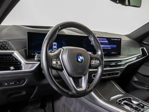 Used 2025 BMW X5 xDrive40i AWD/4WD image 17