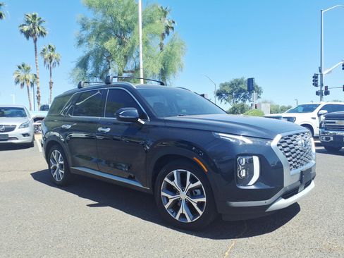 Used 2020 Hyundai Palisade SEL FWD image 3