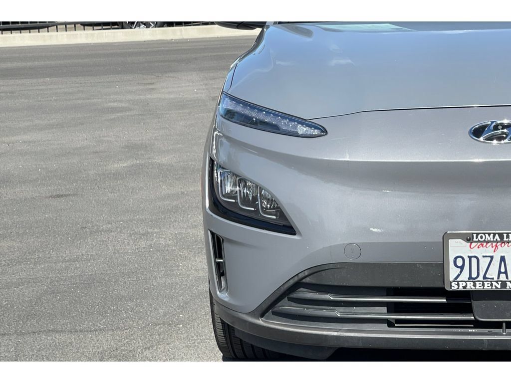 Used 2023 Hyundai Kona Limited FWD image 47