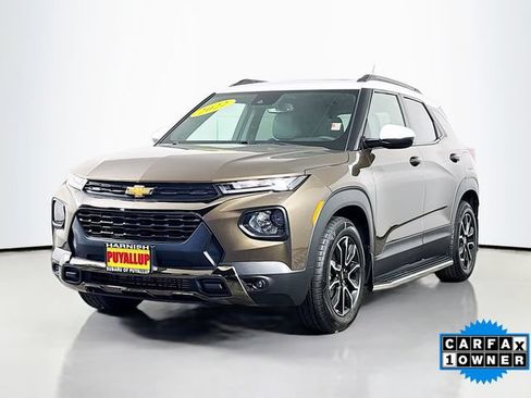 Used 2022 Chevrolet TrailBlazer ACTIV w/ Sun and Liftgate Package FWD image 3