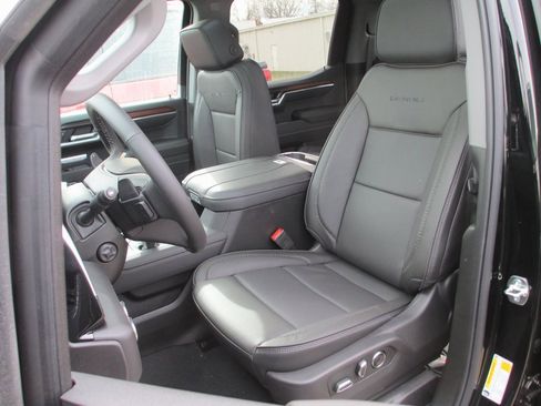 New 2026 GMC Sierra 1500 Denali w/ Denali Reserve Package image 15