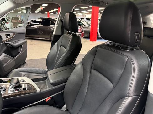 Used 2018 Audi Q7 2.0T Premium Plus w/ Premium Plus Package AWD/4WD image 34