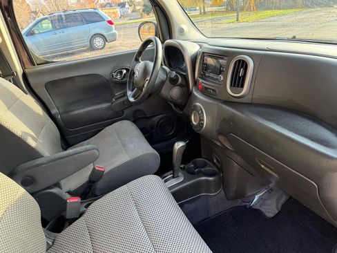 Used 2010 Nissan Cube 1.8 S Krom Edition w/ Interior Designer Pkg FWD image 32