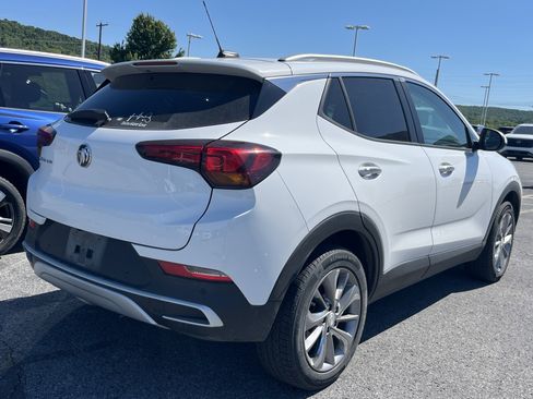 Used 2021 Buick Encore GX Select w/ Advanced Technology Package AWD/4WD image 3