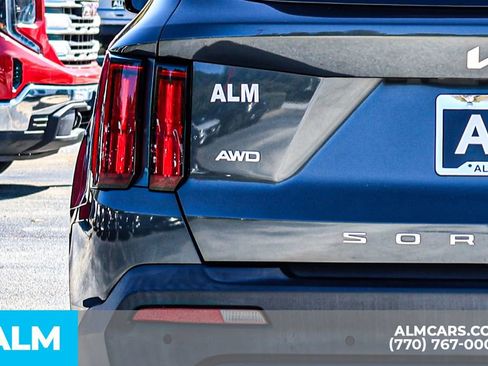 Used 2022 Kia Sorento SX Prestige image 11