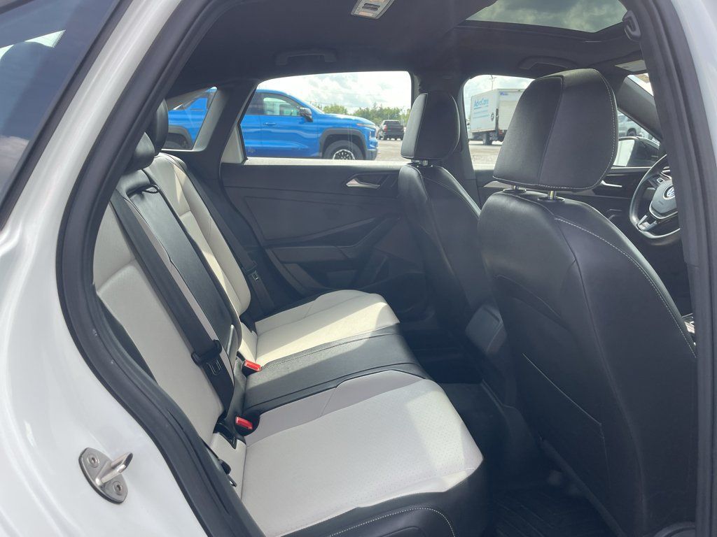 Used 2019 Volkswagen Jetta R-Line FWD image 26