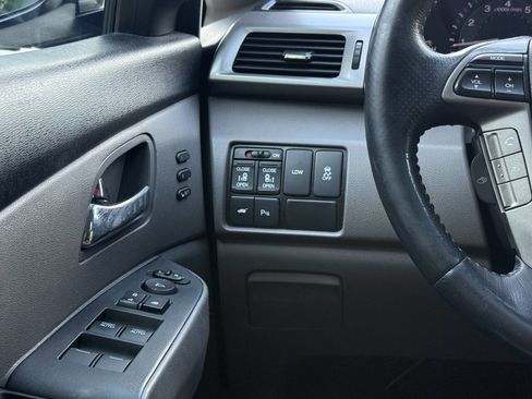 Used 2016 Honda Odyssey Touring Elite image 30