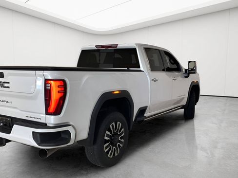 Used 2024 GMC Sierra 2500 Denali Ultimate AWD/4WD image 11