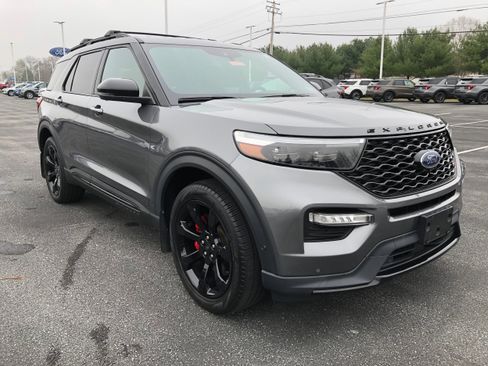 Certified 2022 Ford Explorer ST w/ Equipment Group 401A image 7