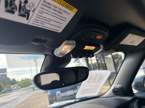 Used 2020 MINI Cooper S w/ Premium Package image 18