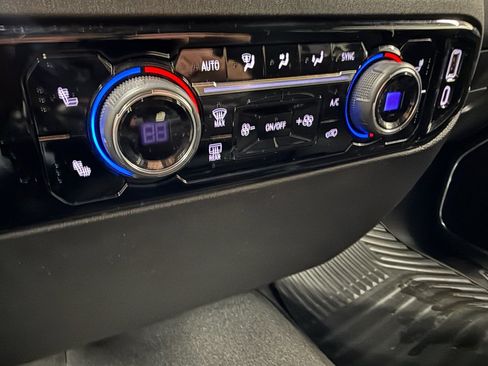 Certified 2023 Chevrolet Silverado 1500 LT image 32