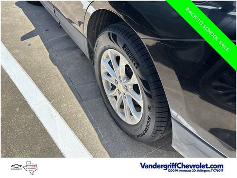 Used 2019 Chevrolet Equinox LT FWD image 13