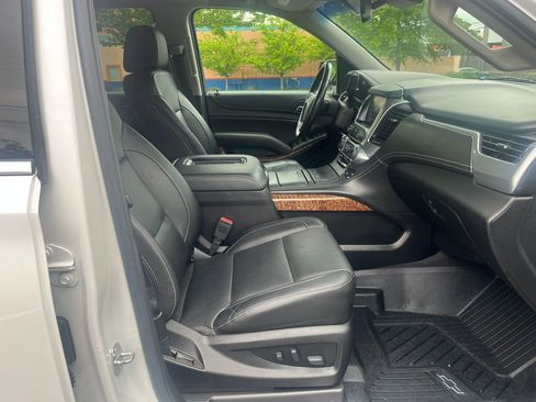 Used 2019 Chevrolet Tahoe Premier AWD/4WD image 14