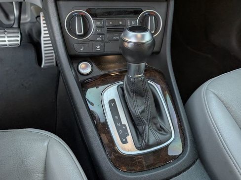 Used 2018 Audi Q3 2.0T Premium Plus w/ Premium Plus Package image 11