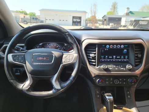 Used 2018 GMC Acadia Denali w/ Technology Package AWD/4WD image 10