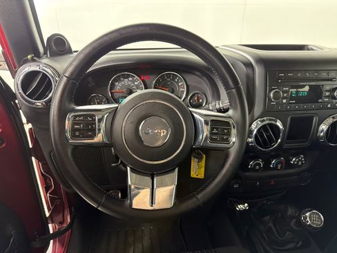 Used 2012 Jeep Wrangler Sport w/ Connectivity Group AWD/4WD image 13