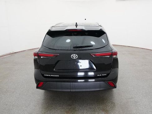 New 2026 Toyota Highlander XLE AWD/4WD image 9