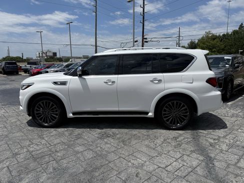 Certified 2024 INFINITI QX80 Sensory w/ Cargo Package AWD/4WD image 4