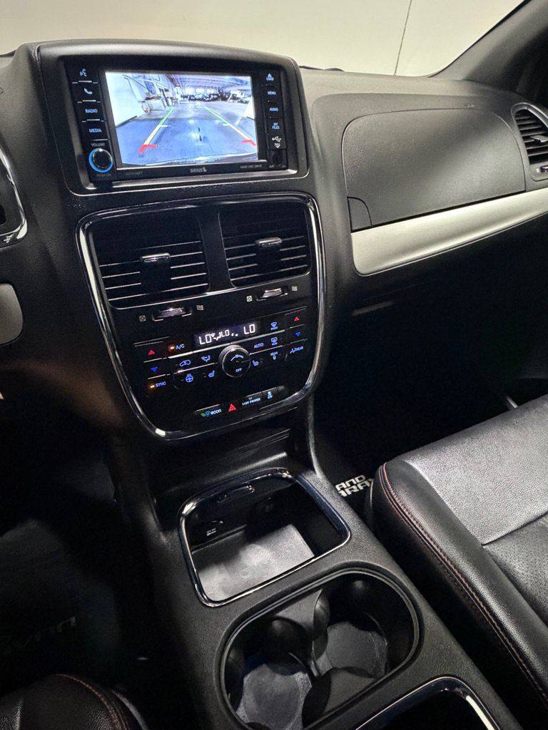 Used 2017 Dodge Grand Caravan GT FWD image 15