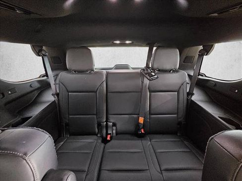 Used 2021 Chevrolet Tahoe LT w/ LT Signature Package AWD/4WD image 17