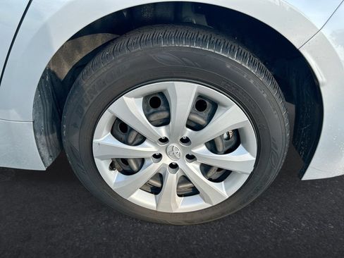 Certified 2024 Toyota Corolla LE FWD image 10