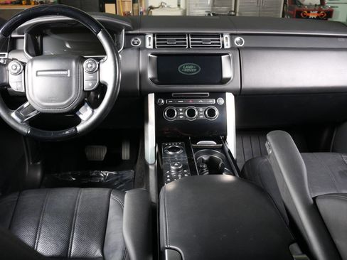 Used 2017 Land Rover Range Rover HSE image 38