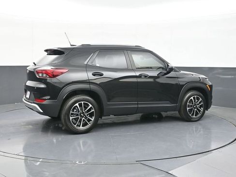 New 2026 Chevrolet TrailBlazer LT w/ Convenience Package FWD image 14