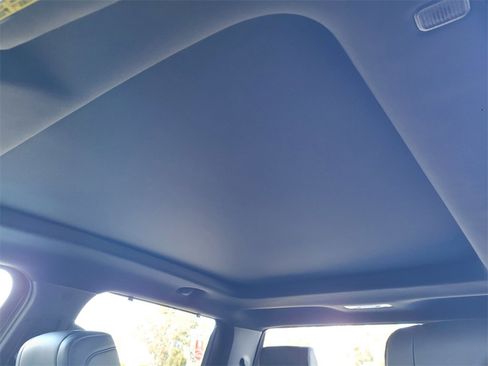 New 2025 Toyota Tundra Platinum image 9