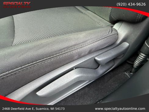 Used 2020 Nissan Pathfinder S image 33