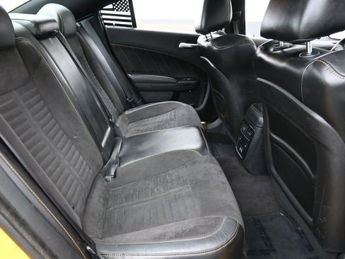 Used 2017 Dodge Charger R/T RWD image 33