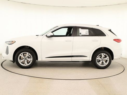 New 2025 Audi Q5 Premium image 2